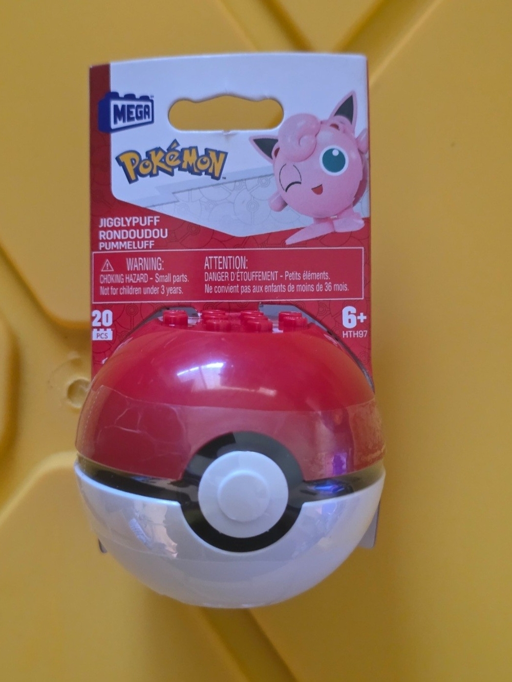 MEGA Poké Ball Figure with Jigglypuff Packaging - Red & White